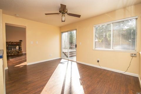 548 Robin Dr, Vacaville, CA 95687 photo 18