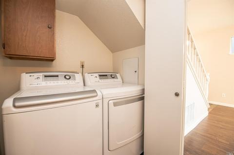 548 Robin Dr, Vacaville, CA 95687 photo 14