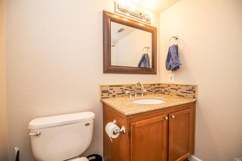 548 Robin Dr, Vacaville, CA 95687 photo 13