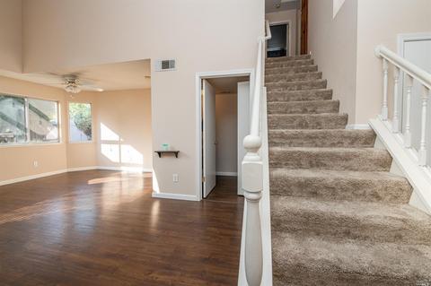 548 Robin Dr, Vacaville, CA 95687 photo 7