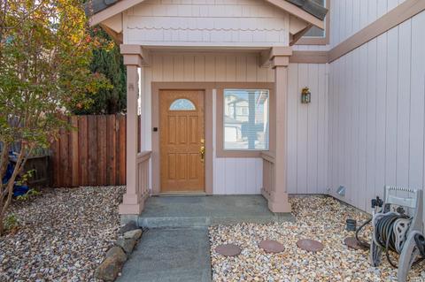 548 Robin Dr, Vacaville, CA 95687 photo 5