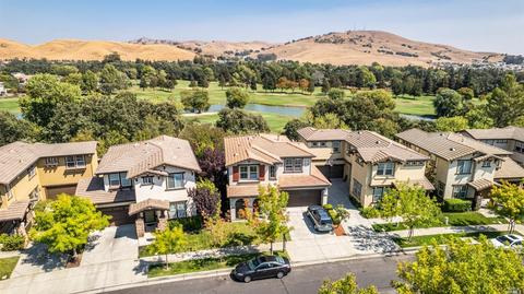 857 Walden Ct, Fairfield, CA 94533 photo 3