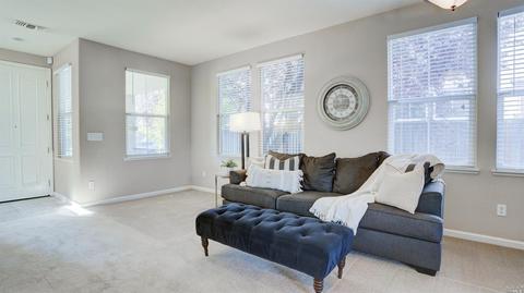 857 Walden Ct, Fairfield, CA 94533 photo 6