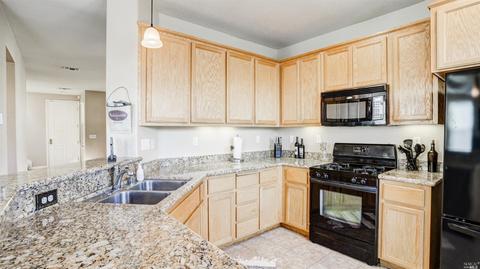 857 Walden Ct, Fairfield, CA 94533 photo 18