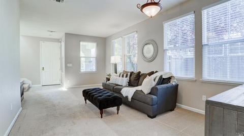 857 Walden Ct, Fairfield, CA 94533 photo 9