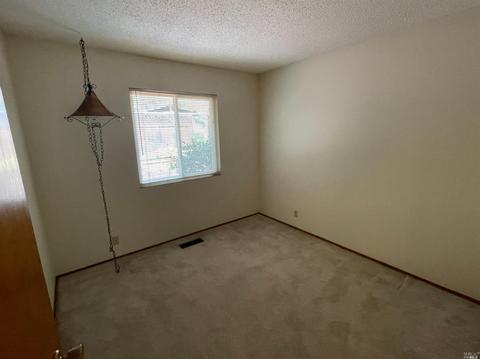 380 Springbrook Dr, Vallejo, CA 94591 photo 20