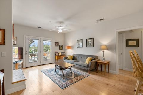 9024 Windsor Rd, Windsor, CA 95492 photo 1