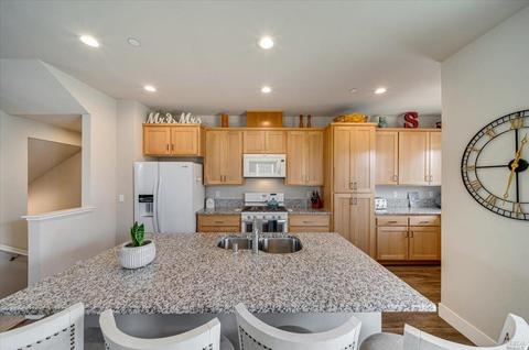 692 E Cotati Ave, Cotati, CA 94931 photo 17