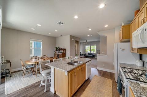 692 E Cotati Ave, Cotati, CA 94931 photo 20