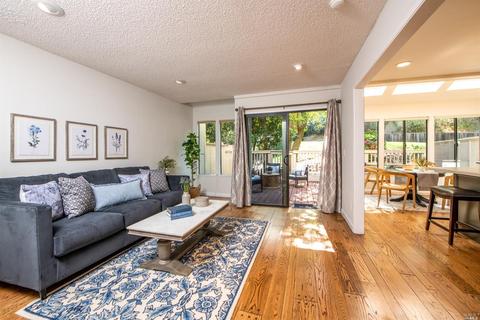 4 Flicker Dr, Novato, CA 94949 photo 9