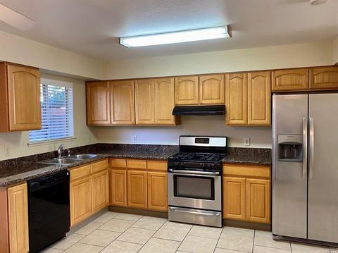 205 Main Cir, Ukiah, CA 95482 photo 5