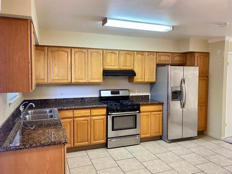 205 Main Cir, Ukiah, CA 95482 photo 4