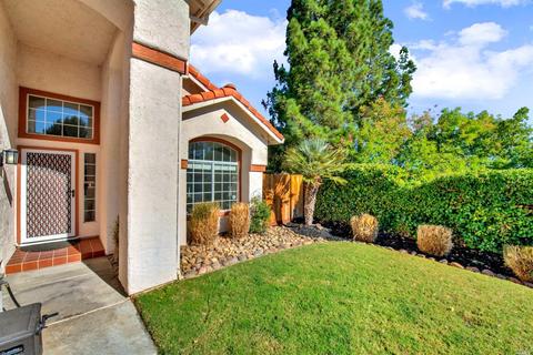 237 Shadowhawk Ct, Vacaville, CA 95688 photo 5
