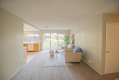 730 Corte Crestview, Vacaville, CA 95688 photo 6