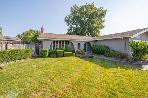 730 Corte Crestview, Vacaville, CA 95688 photo 4