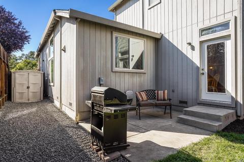 8308 Vercelli Ct, Windsor, CA 95492 photo 41