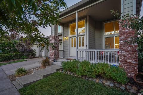 8308 Vercelli Ct, Windsor, CA 95492 photo 3