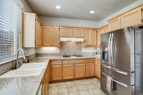 8308 Vercelli Ct, Windsor, CA 95492 photo 18