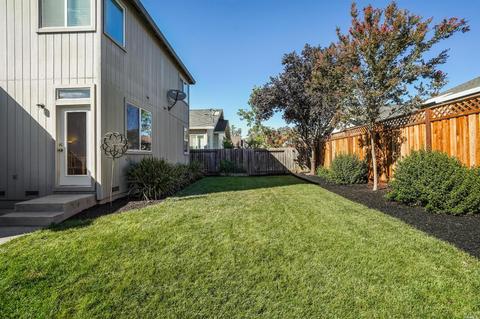 8308 Vercelli Ct, Windsor, CA 95492 photo 40
