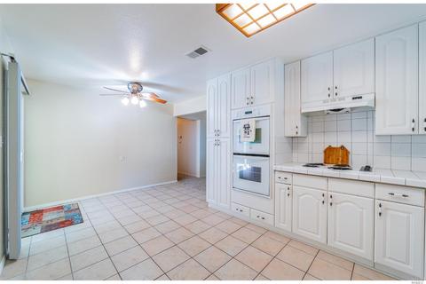 161 E Deodara St, Vacaville, CA 95688 photo 8