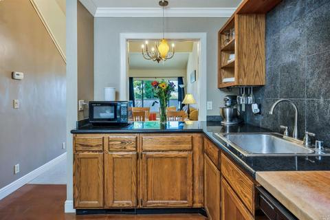 331 Freeway Dr, Napa, CA 94558 photo 6