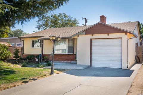 601 W D St N, Dixon, CA 95620 photo 1