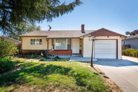 601 W D St N, Dixon, CA 95620 photo 2