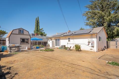 601 W D St N, Dixon, CA 95620 photo 4