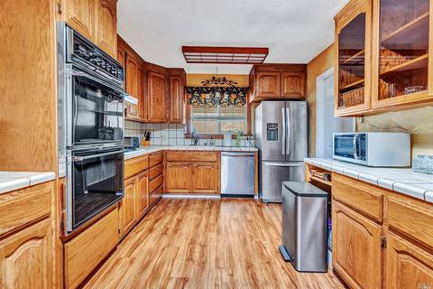 369 Tulip St, Fairfield, CA 94533 photo 9