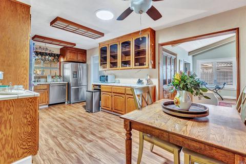 369 Tulip St, Fairfield, CA 94533 photo 4