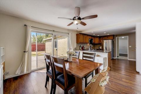 112 Dover Way, Vacaville, CA 95687 photo 18