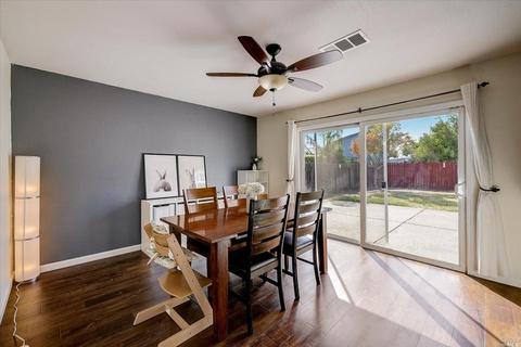 112 Dover Way, Vacaville, CA 95687 photo 17