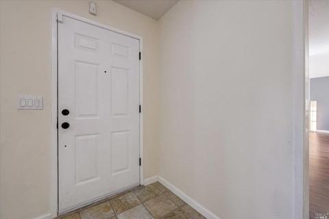 112 Dover Way, Vacaville, CA 95687 photo 5