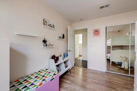 112 Dover Way, Vacaville, CA 95687 photo 26