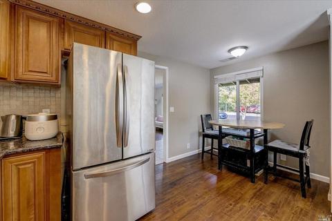 112 Dover Way, Vacaville, CA 95687 photo 12