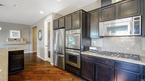 1387 Couples Cir, Fairfield, CA 94533 photo 9