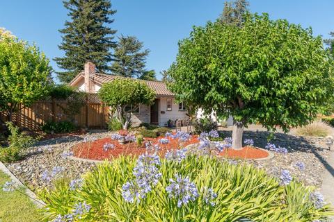 4 Devonshire Dr, Novato, CA 94947 photo 2