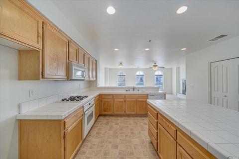 39 Johnson St, Windsor, CA 95492 photo 7