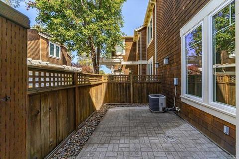 7616 Eickmeyer Ct, Cotati, CA 94931 photo 3
