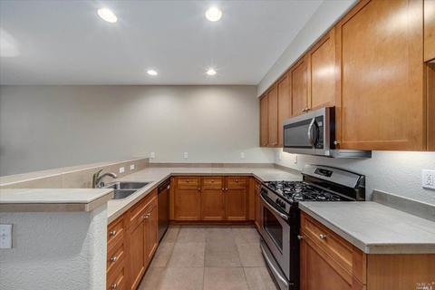 7616 Eickmeyer Ct, Cotati, CA 94931 photo 5