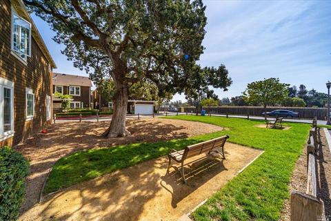 7616 Eickmeyer Ct, Cotati, CA 94931 photo 2