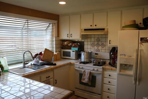 160 Erin Dr, Vallejo, CA 94589 photo 5