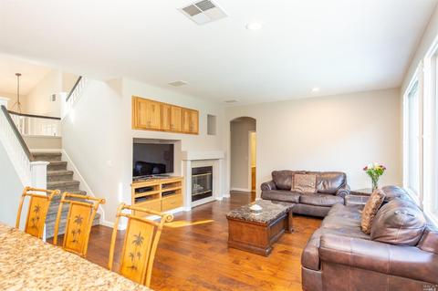 1361 Golf Course Dr, Windsor, CA 95492 photo 5