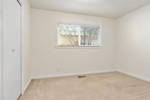 327 Beech Ave, Santa Rosa, CA 95409 photo 15