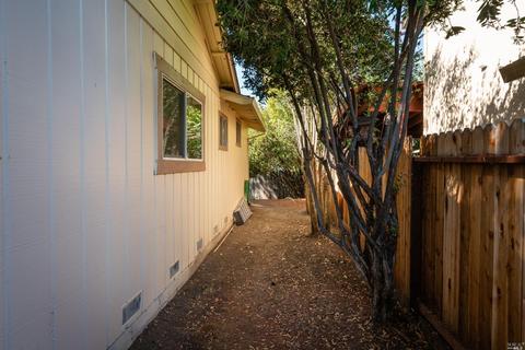 327 Beech Ave, Santa Rosa, CA 95409 photo 22
