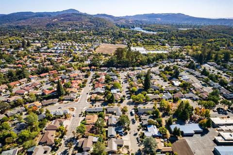 327 Beech Ave, Santa Rosa, CA 95409 photo 27