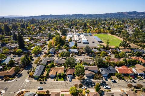 327 Beech Ave, Santa Rosa, CA 95409 photo 24