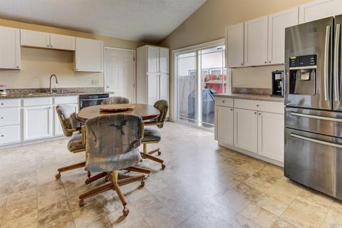 229 Dutch Flat Ct, Vallejo, CA 94589 photo 2