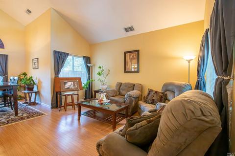 1465 Georgia Ct, Dixon, CA 95620 photo 3