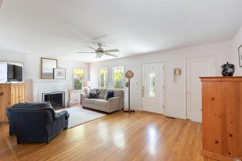 68 Spring St, Napa, CA 94559 photo 5